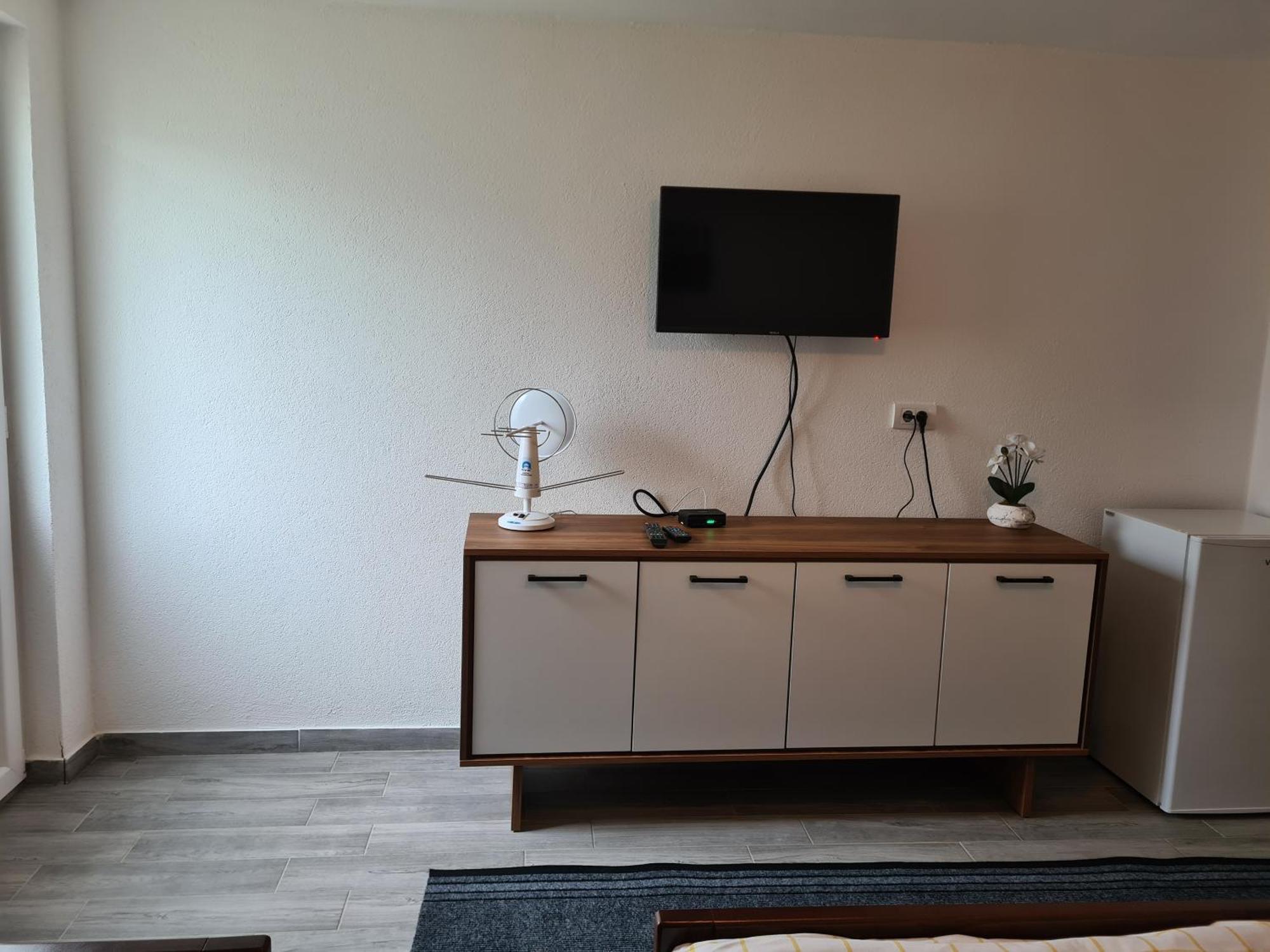 プラヴEminaアパートメント 部屋 写真